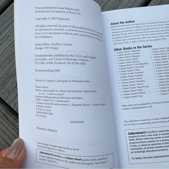 'Korea: A Quick Guide To Customs and Etiquette’ Reference Guide Book - Picture 6 of 8